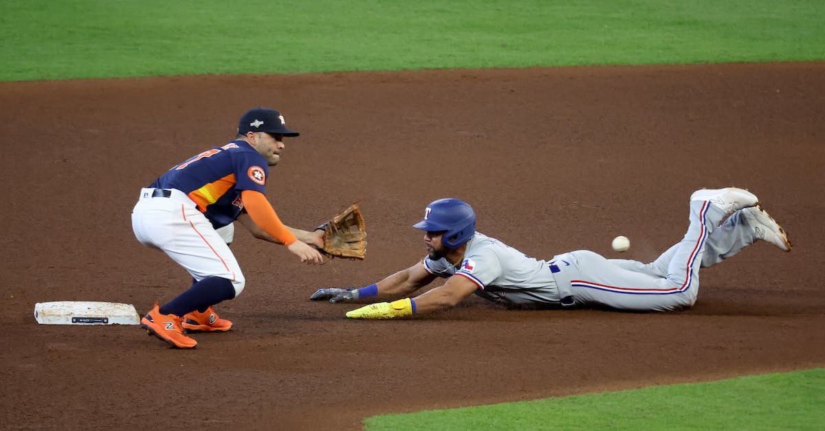 Important Ways to Improve Your Baseball Team’s Baserunning