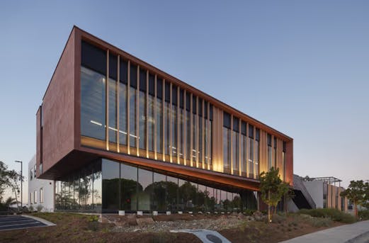 Large modern building based on a galvanized steel structure, built to last with durable corrosion protection by Coatinc US.