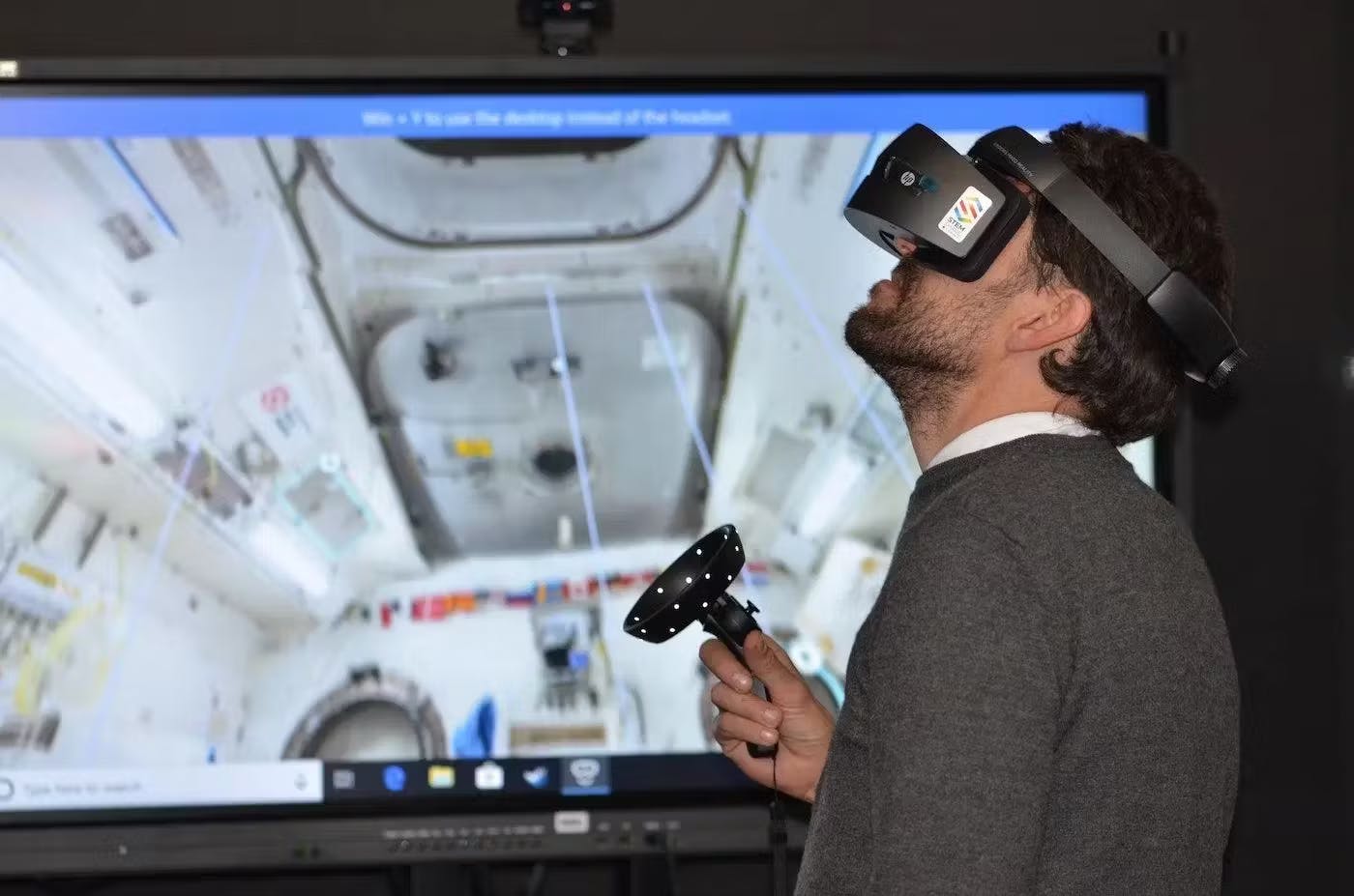 Virtual Reality Social Distancing