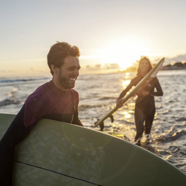couple surfing