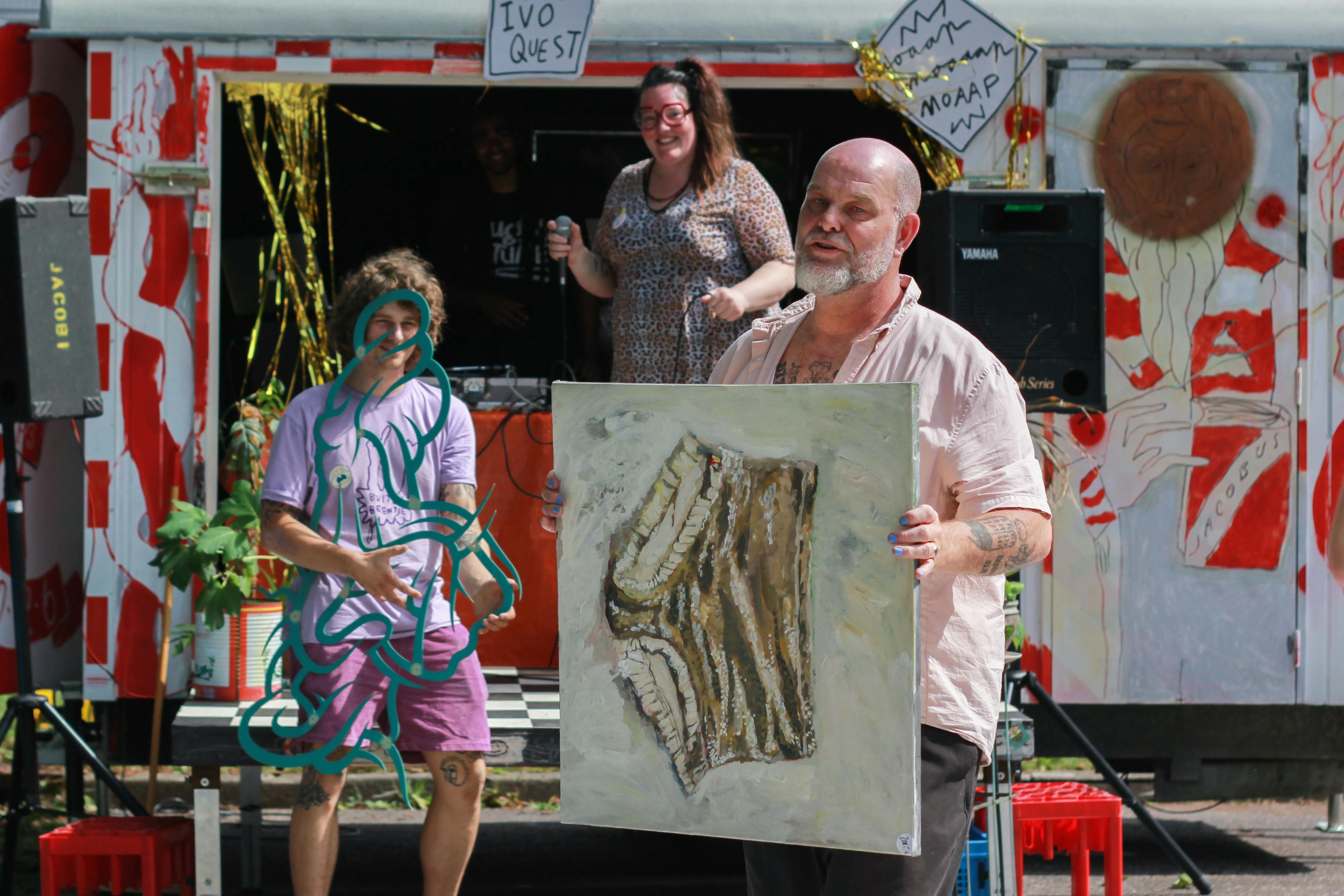 Niet huilen, maar kunst ruilen