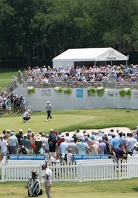 Hole #9 Large Crowd