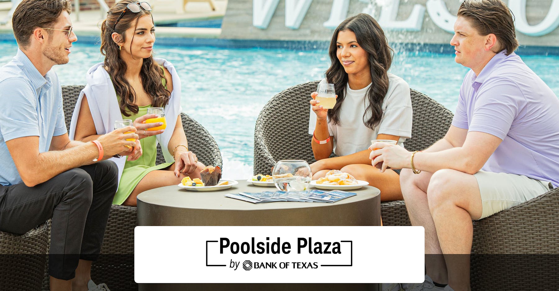 Poolside Plaza - Villages