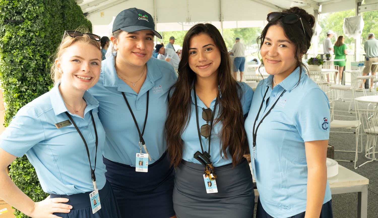 4 women staff