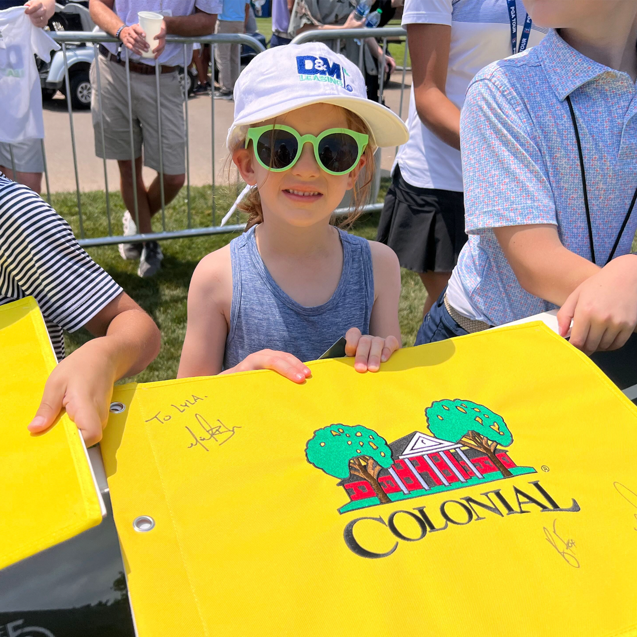 kid getting autograph