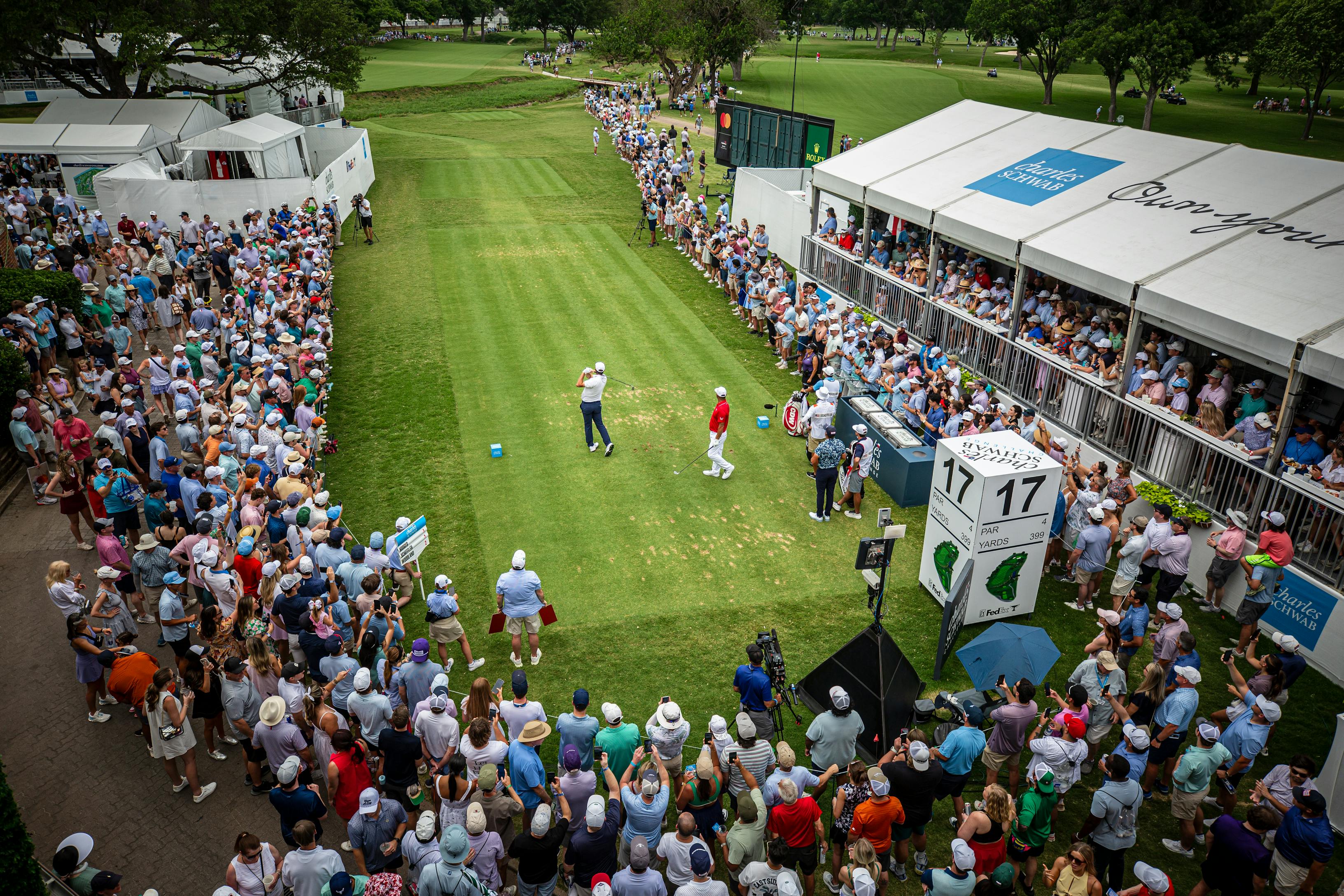 Crowd shot of 17th Tee