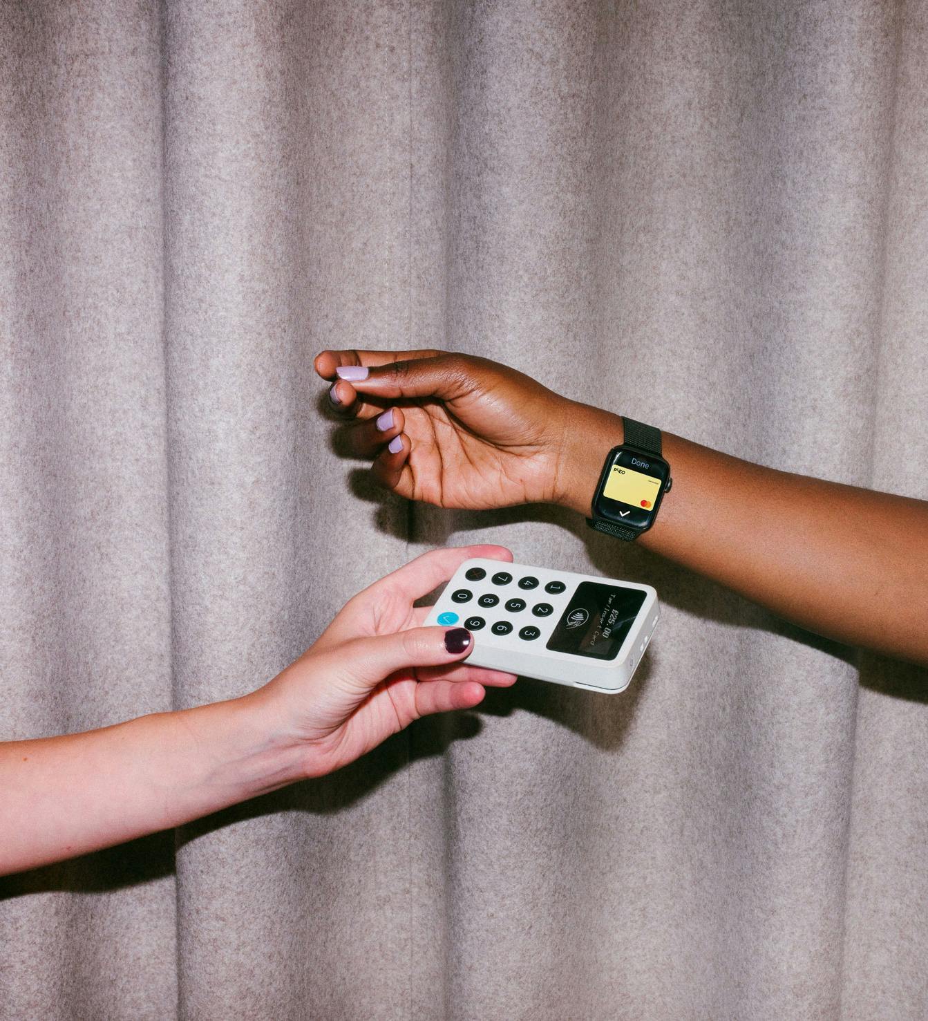 La tarjeta virtual de Pleo para empresas en uso