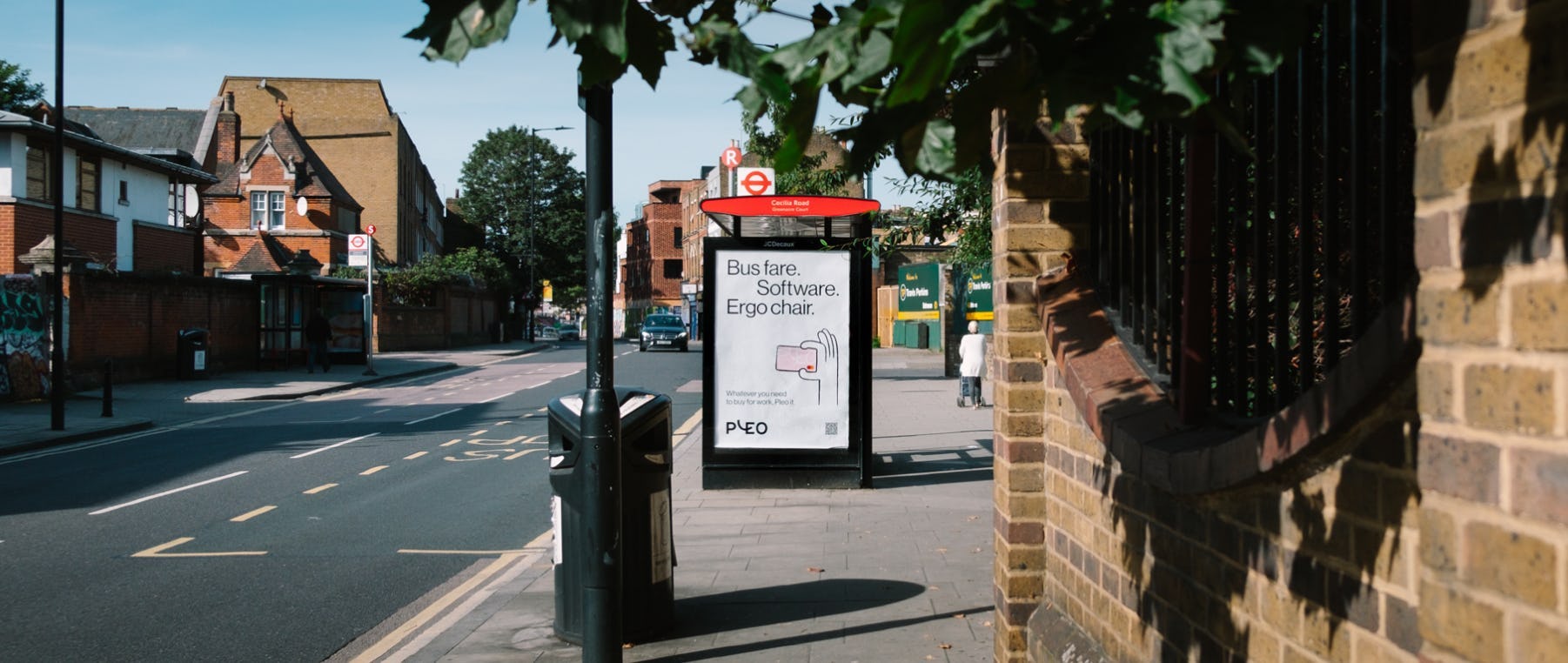 Kampanjbilder från Pleos reklam i London