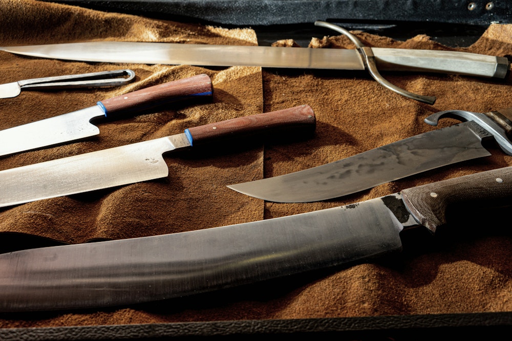 Pick your knife from Zumrafood's selection of the sharpest knives