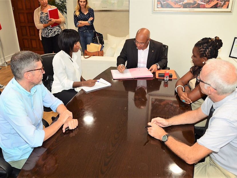 Signature of the Sem' ta route convention Signature-convention-Sem-ta-route-5_1.jpg