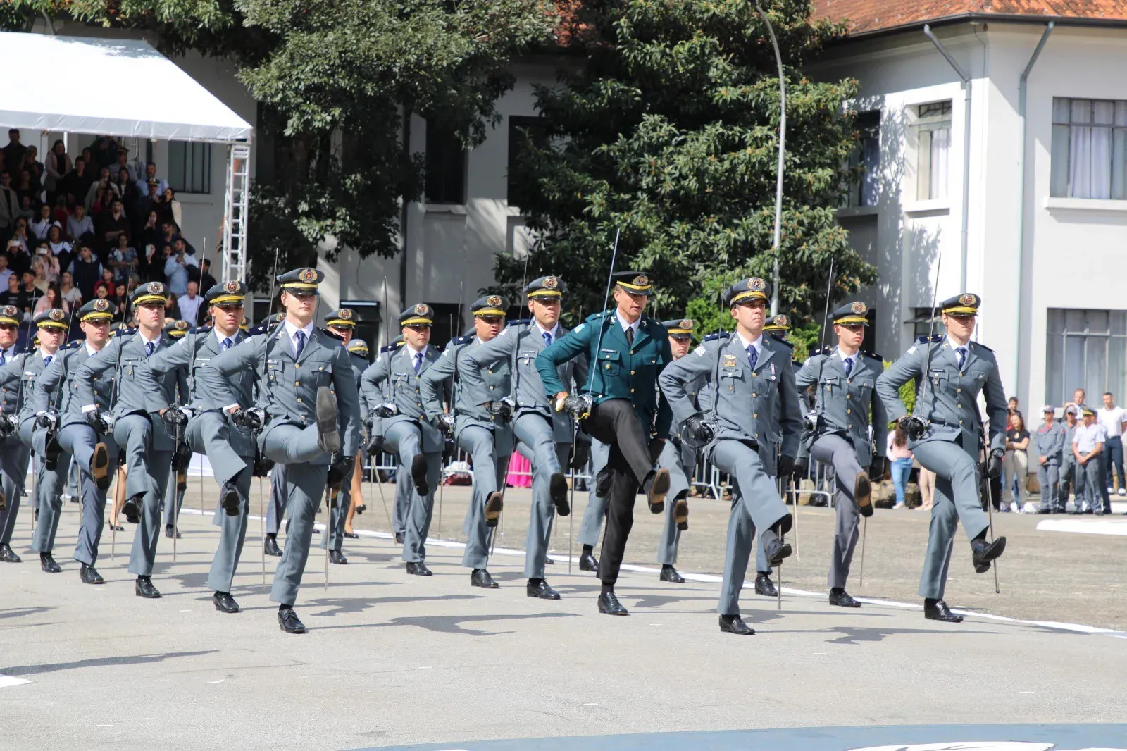 Polícia Militar de SP terá concurso para 200 vagas de cadetes - Click Guarulhos