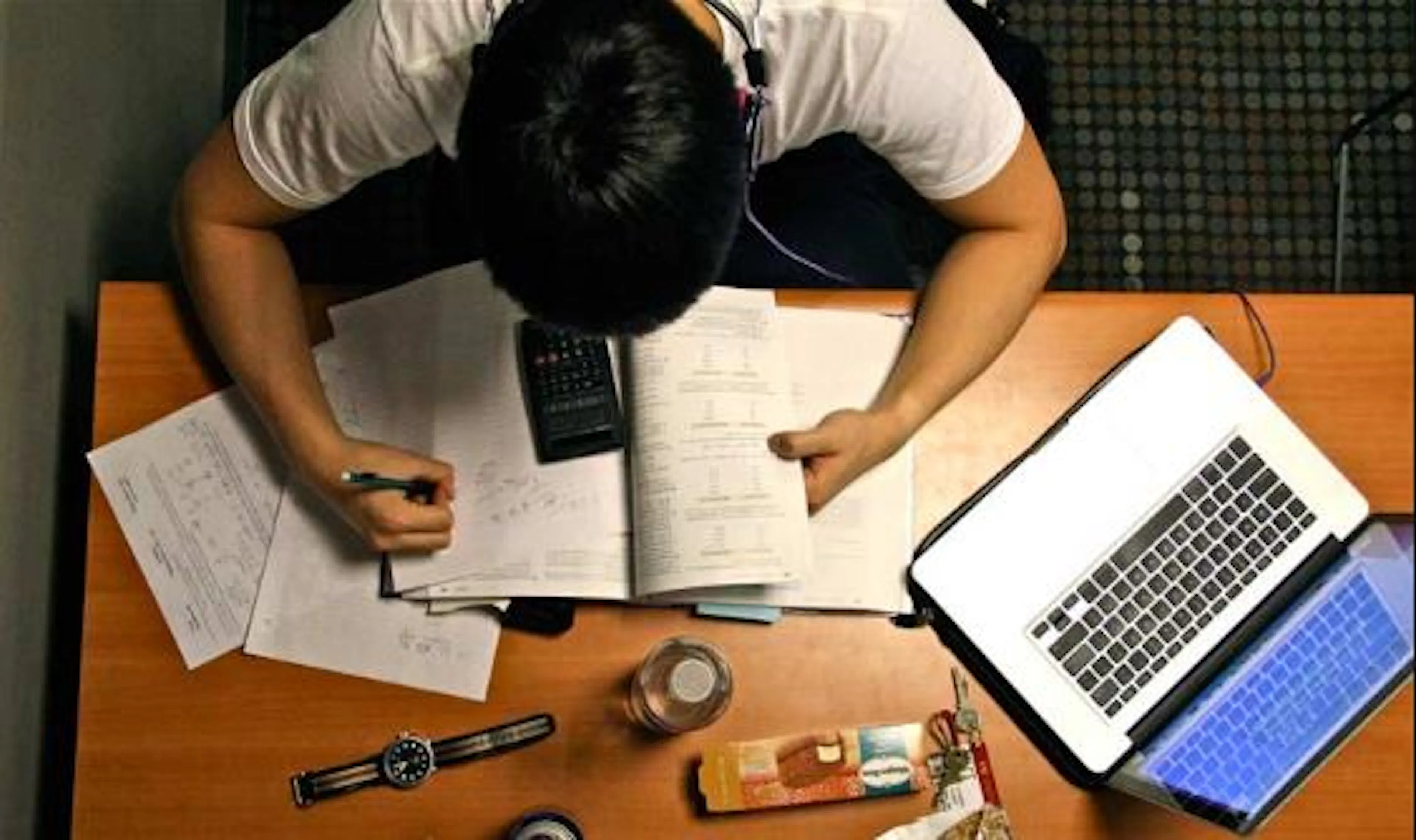 Questões de Concurso: pratique com questões de concursos