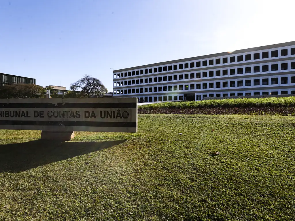 Concurso TCE-SC: gabarito da prova sai nesta terça-feira (26)