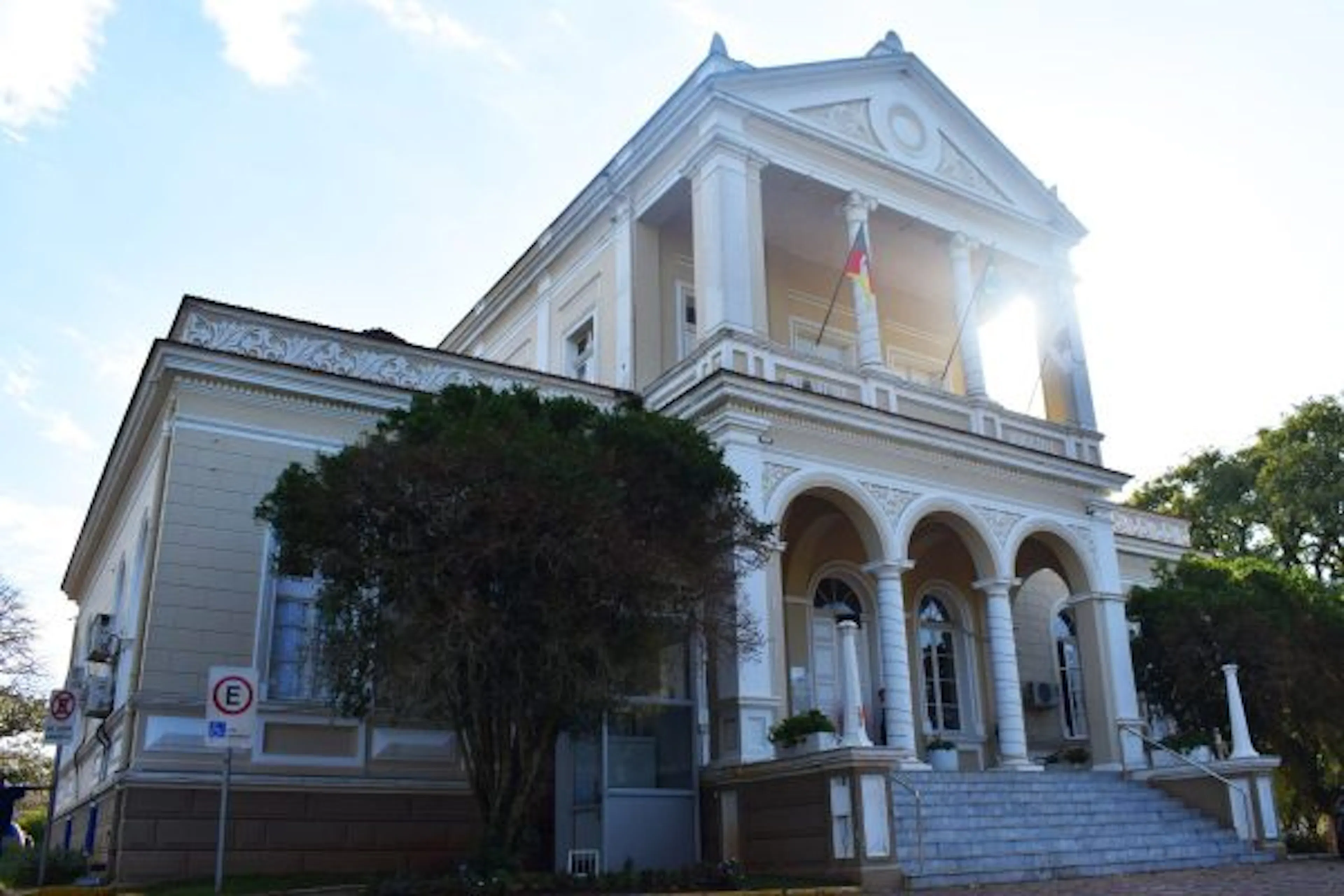Santa Cruz do Sul cria grupo de trabalho para estudar novo concurso na Saúde