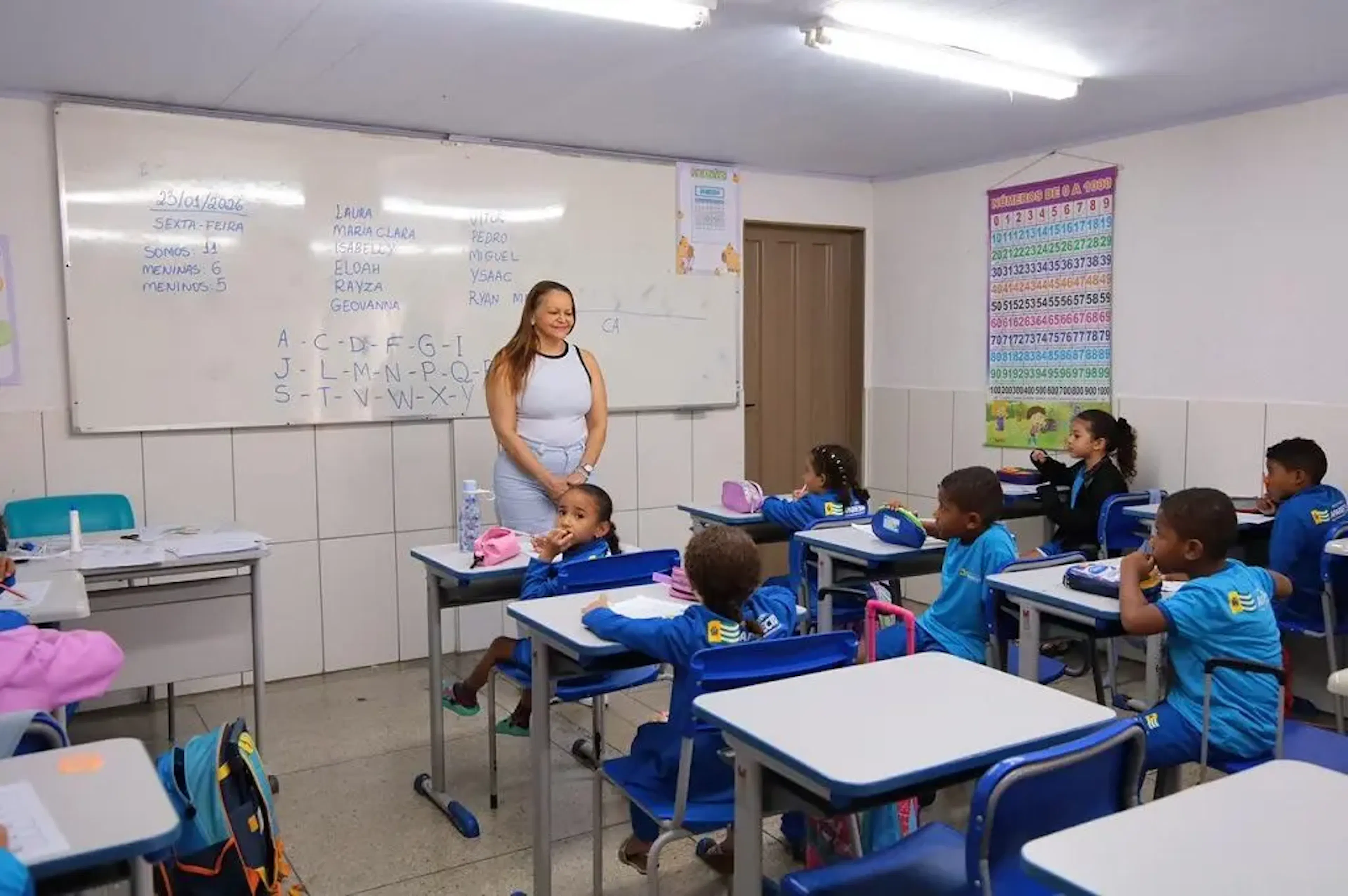 Aparecida de Goiânia anuncia concurso com quase 3 mil vagas na Educação