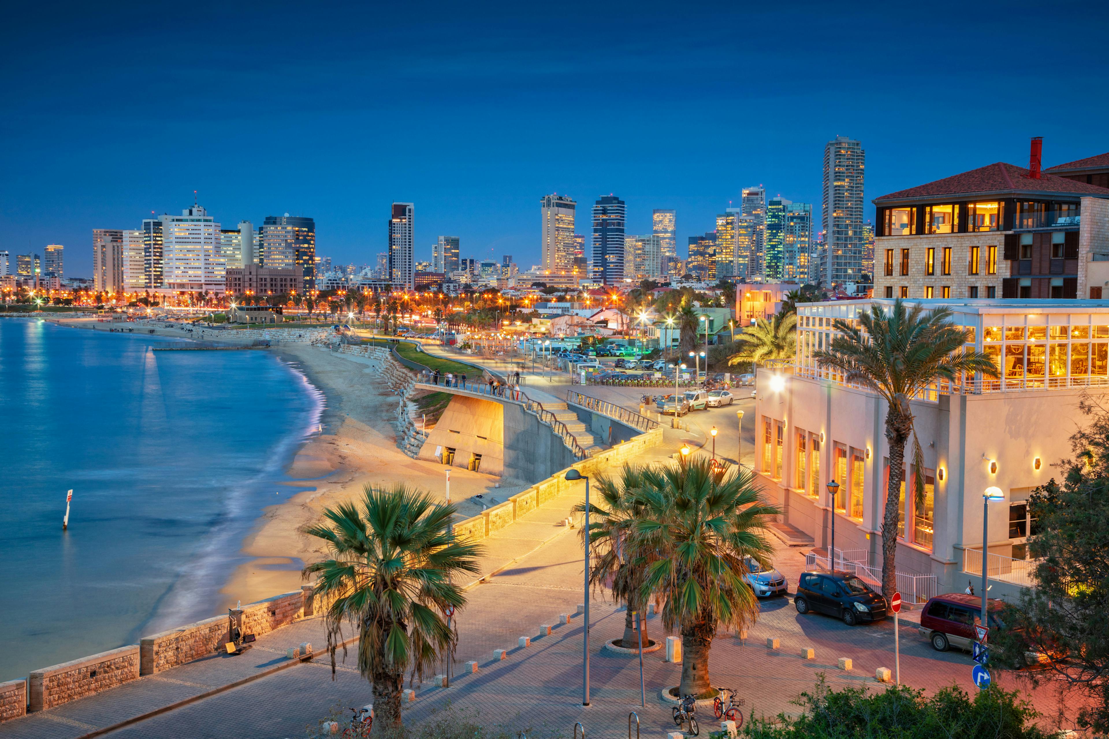 tel-aviv-at-night