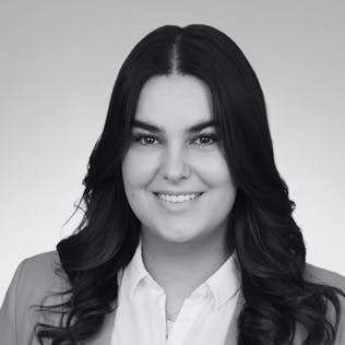 Laura  Amrhein, Finance & Payroll Expert