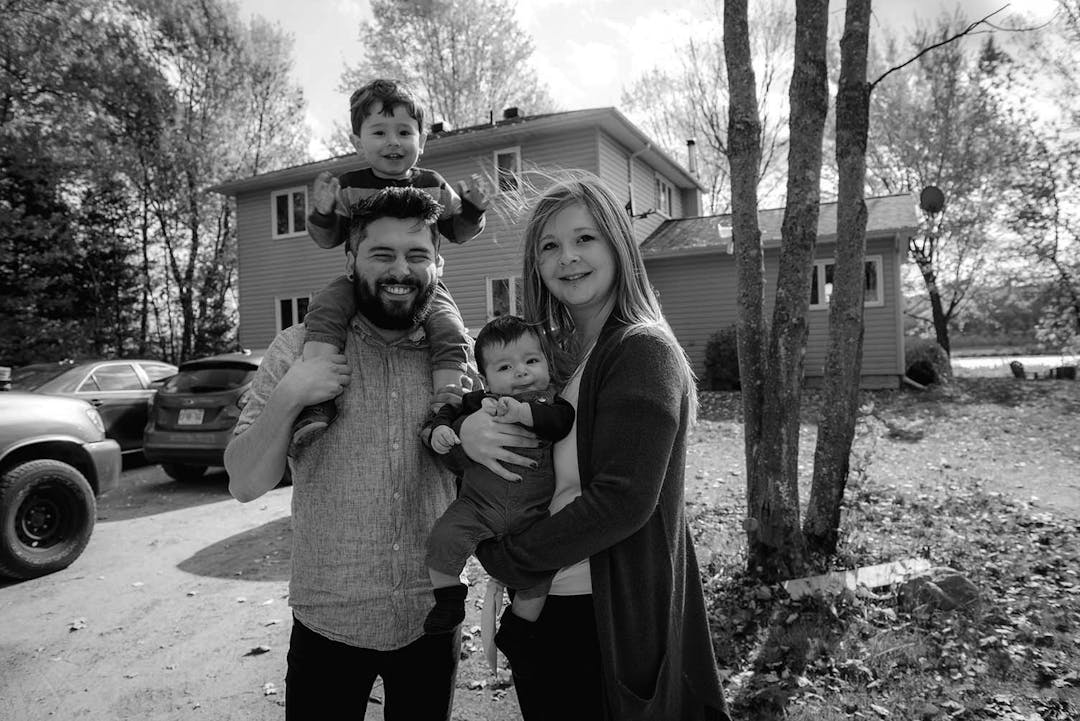 photo famille heureuse assurance-vie tempraire hypothecaire