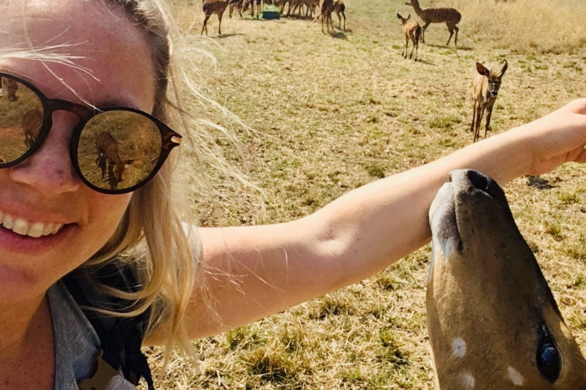Maartje van Vlerken: posing with antelope