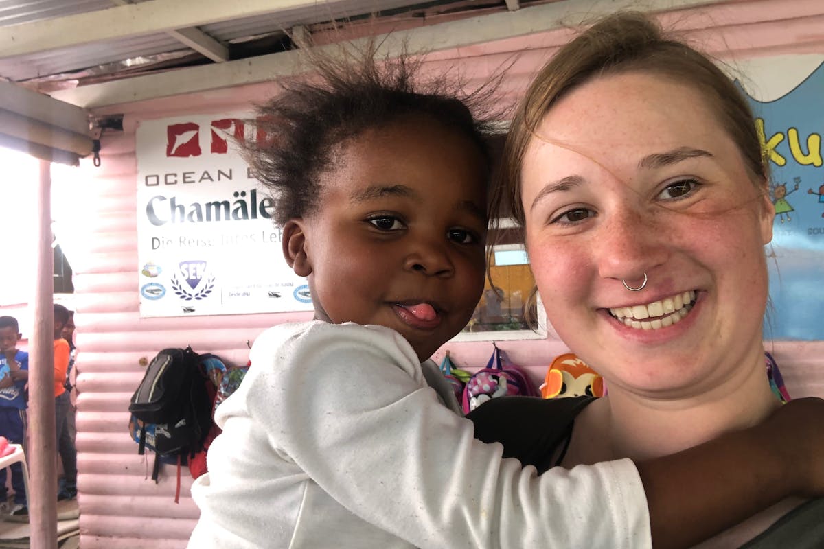 Stephanie Koedinger: playing with the community children