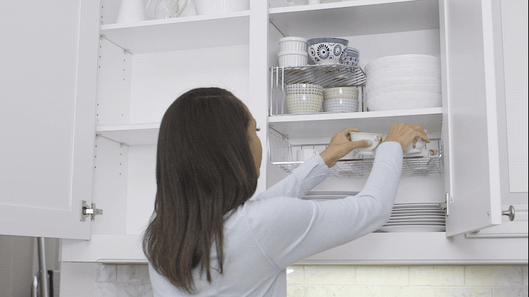 Best Way To Organize Kitchen Cabinets, How To Arrange Dishes In Glass Kitchen Cabinets