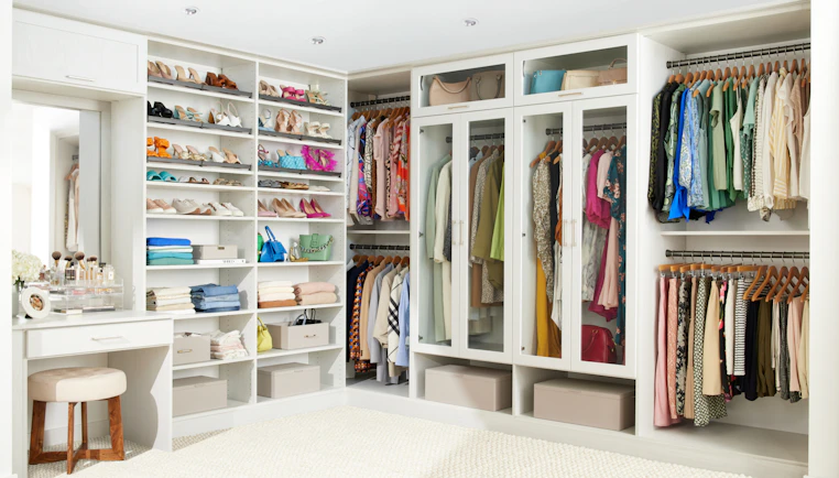 Our Guide to Customizing Your Closet