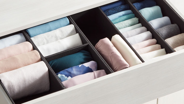 how to fold clothes for organized