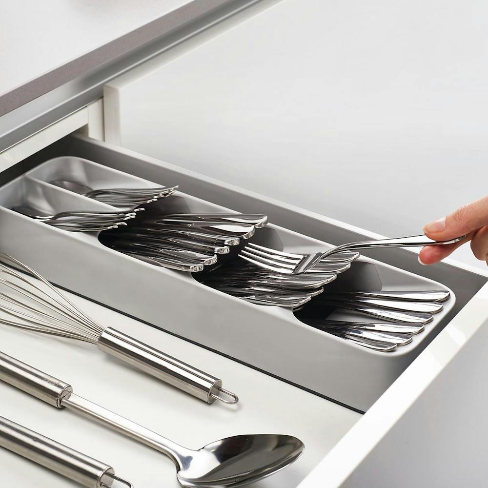Stainless-steel cutlery tray, knows all its advantages