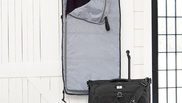 How to Pack a Suit