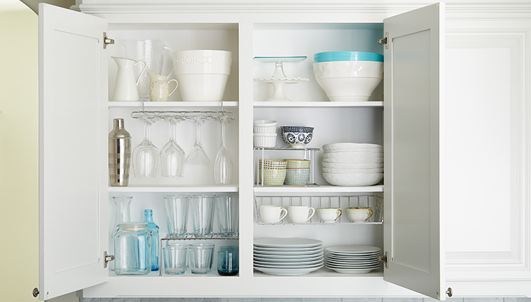 Stacking dishes best sale in cabinets