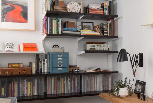 Retro Rock Roll Work It Out In Spencer S Office Container