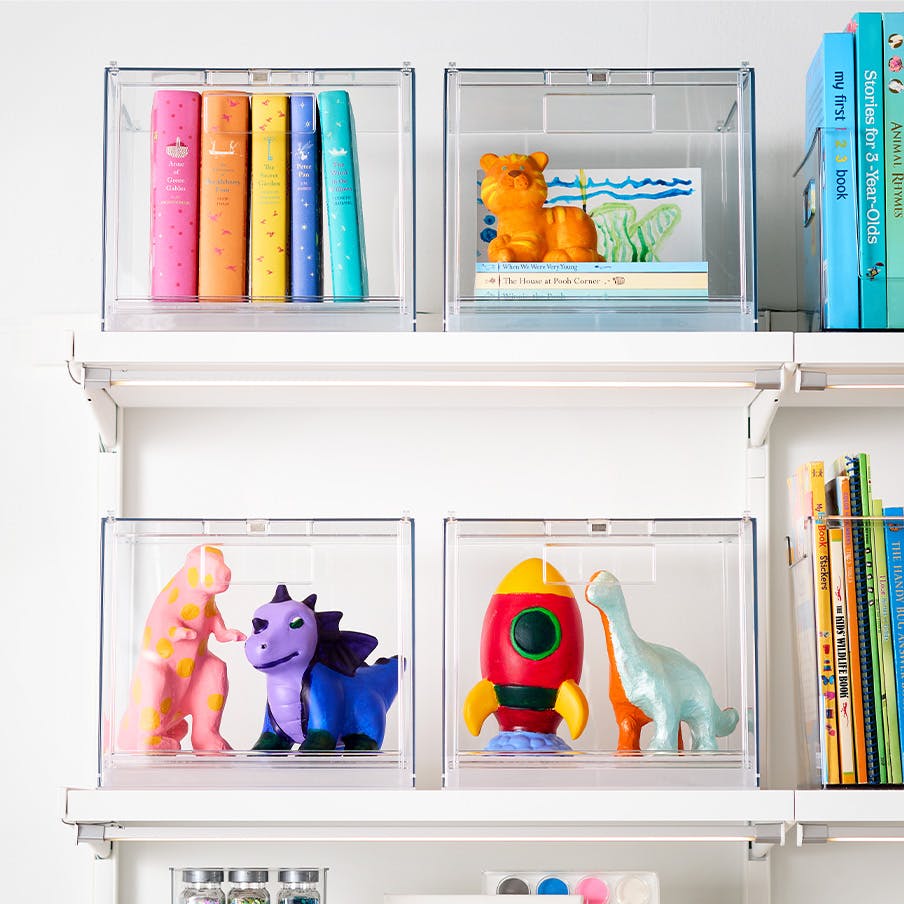 Figurines & Art