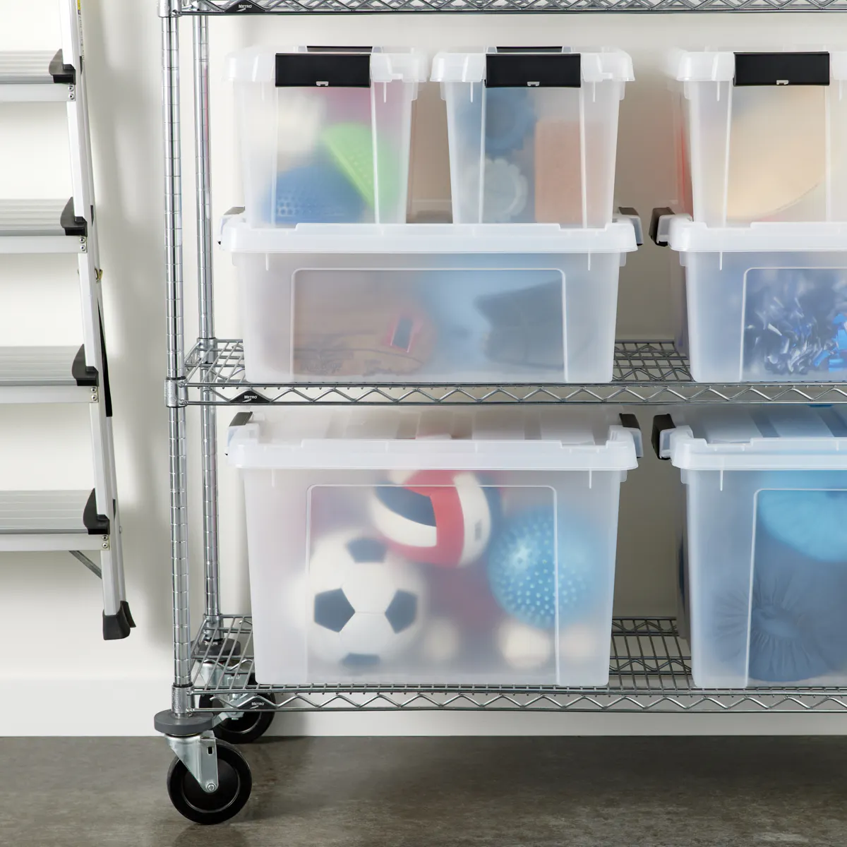 lidded storage totes