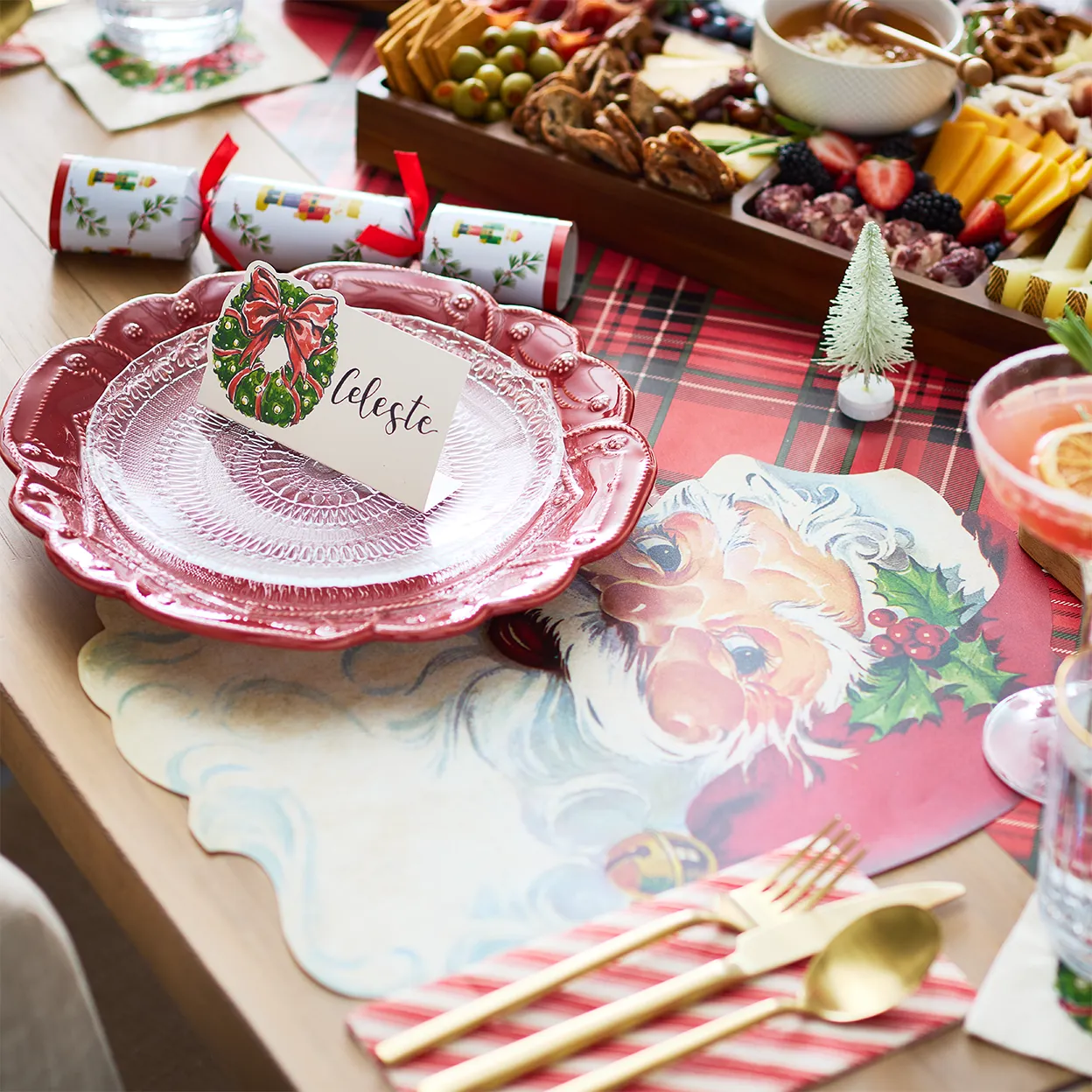 Holiday table scape.