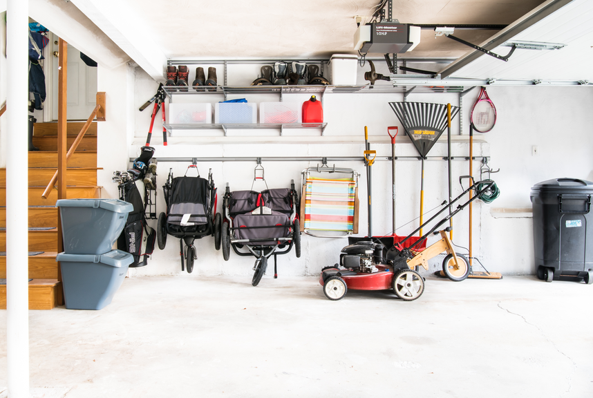 https://images.prismic.io/containerstoriesproduction/af2c860282653cdd4207991d30ed4e6a33338f58_tcs-garage-makeover-1.png?auto=format