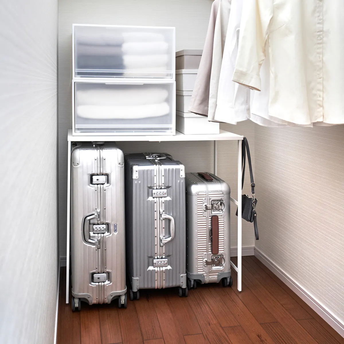 Yamazaki Home Expandable Suitcase Rack