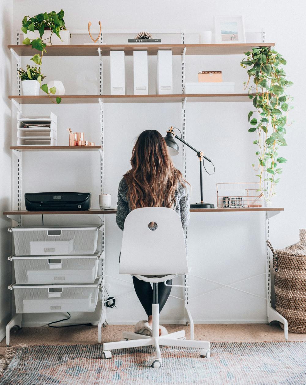 Featured image of post Modern Home Office In Bedroom - Home office desks └ furniture └ home, furniture &amp; diy all categories antiques art baby books, comics &amp; magazines business, office &amp; industrial cameras &amp; photography cars, motorcycles &amp; vehicles clothes.