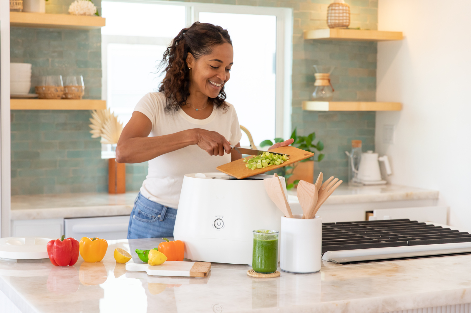 Introducing the Smart Pot Urban Compost Sak: The Perfect Composting  Solution for Small Space Gardeners – Smart Pot®