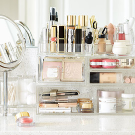 Makeup Organizers Perfect for Your Dorm