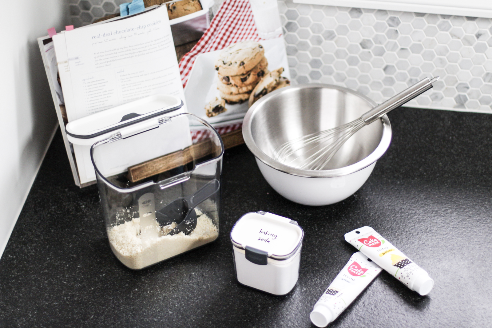 Pretty & Functional Ways to Organize Baking Supplies (pans