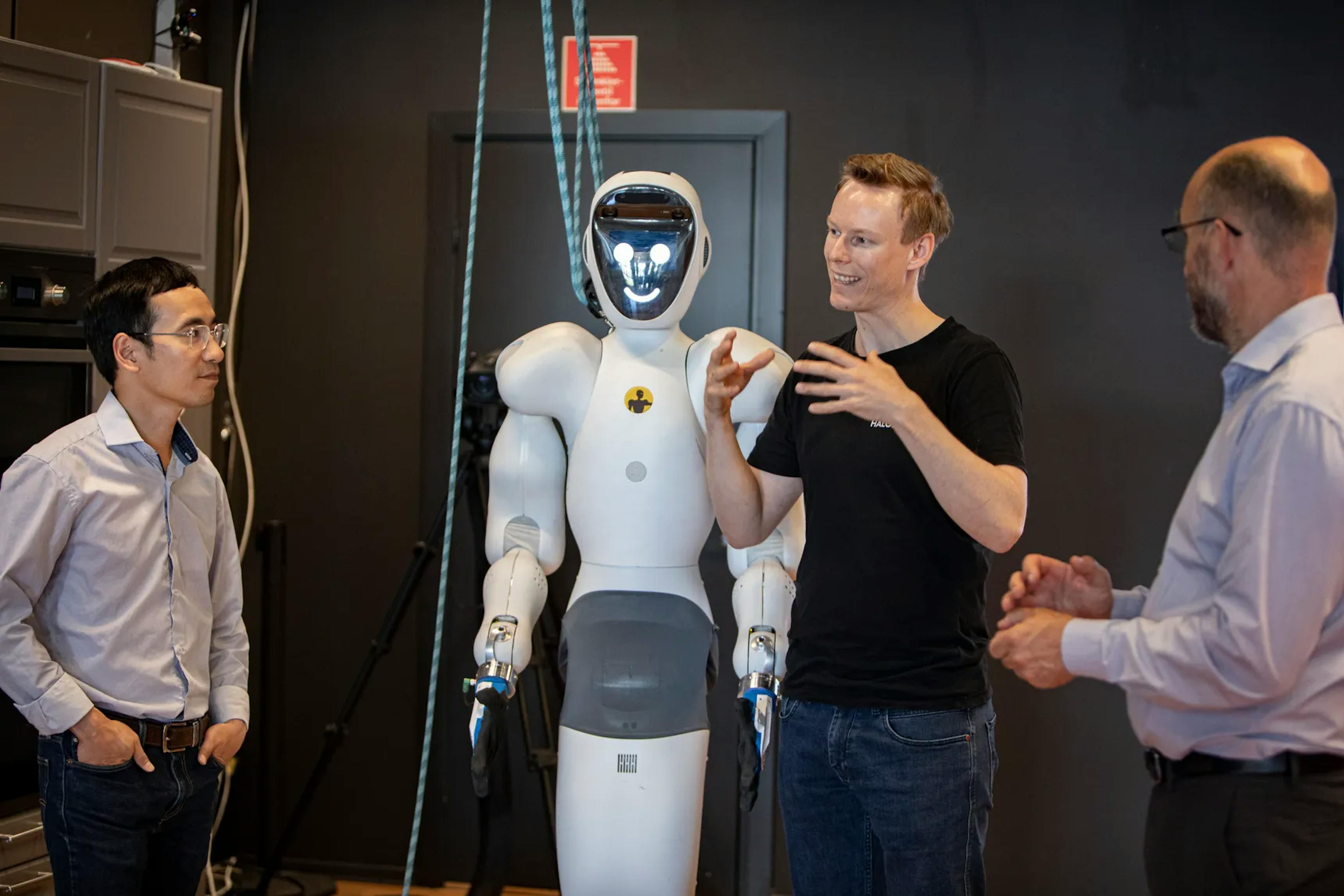Halodi Eve robot