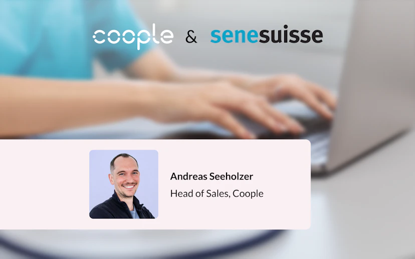 Logos von Coople und senesuisse, eine Pflegefachperson bei der Arbeit am Laptop sowie ein Porträt von Andreas Seeholzer.