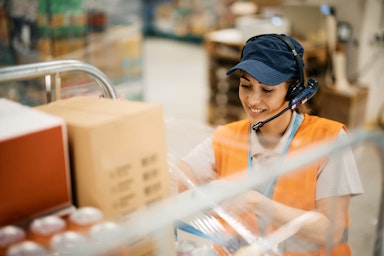 picker-packer-worker
