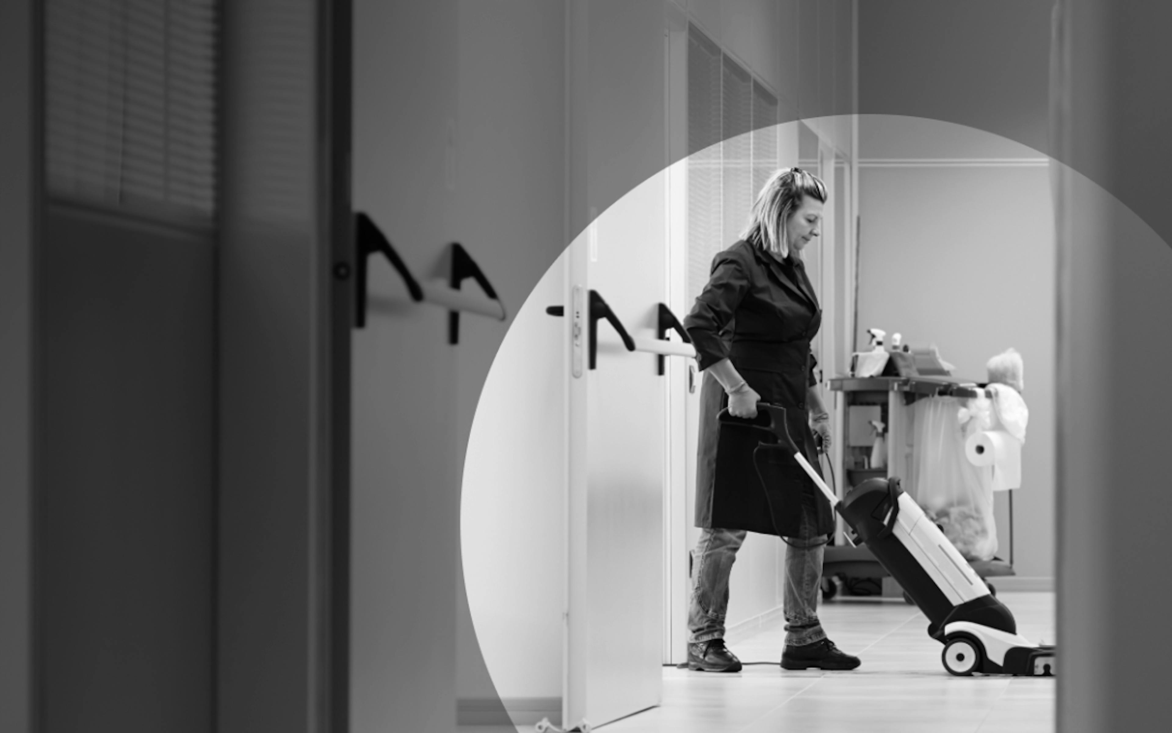 commercial cleaner