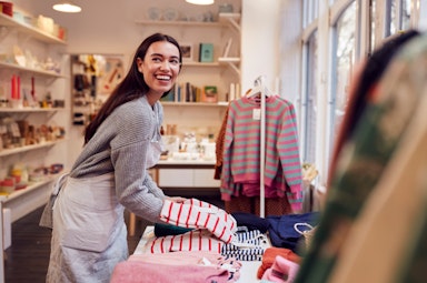 retail-worker