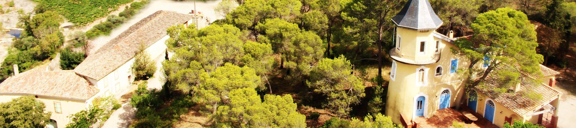 Nicolas en Miren de Lorgeril.  Nicolas en Miren de Lorgeril.