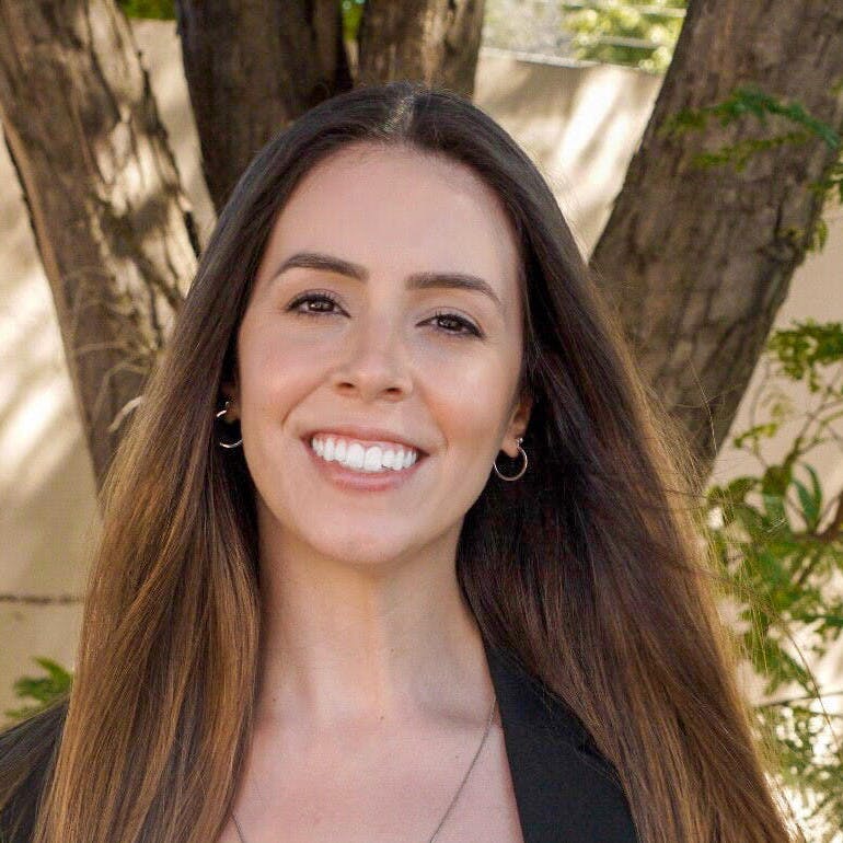 This is Nathália, Accounte Executive at CosmoBots