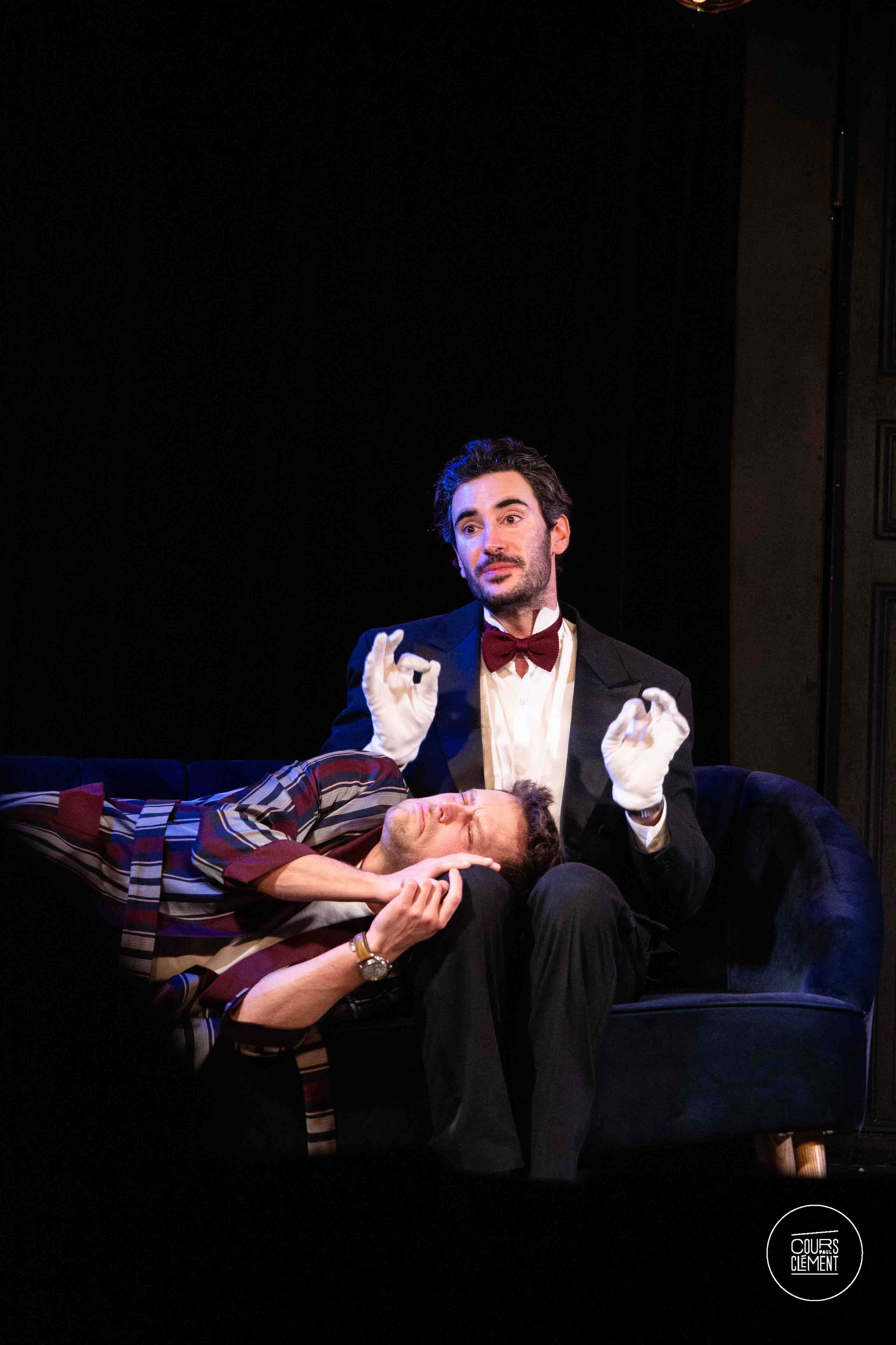 photo spectacle tailleur pour dames theatre montmartre galabru mise en scene clara leduc hugues masselin marc nasrallah