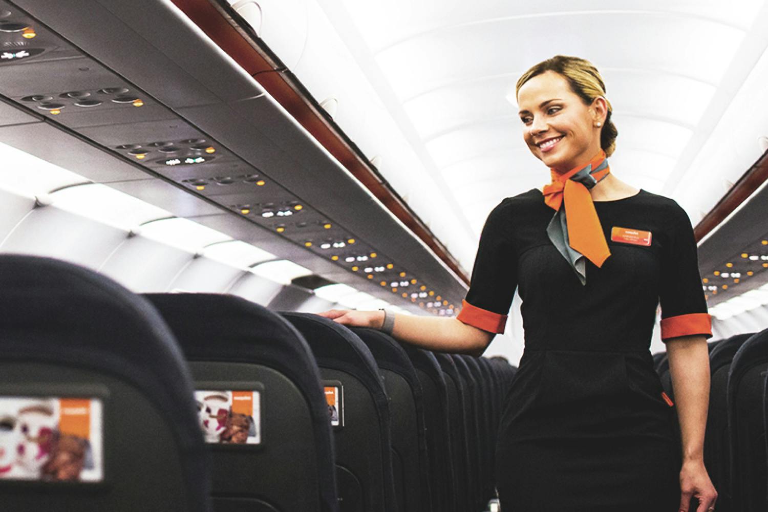 Thanks to the automised solution with Skribble and dox24 employees can easily validate and sign their individual form on any device (Source: easyJet)