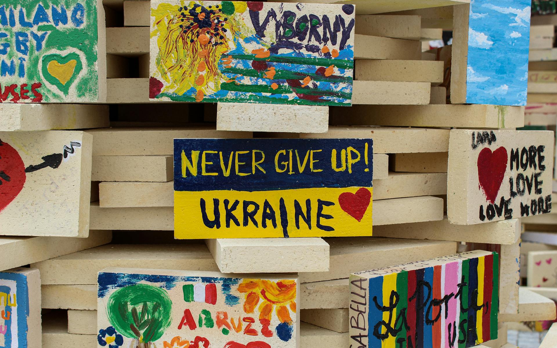 Never give up Ukraine 
